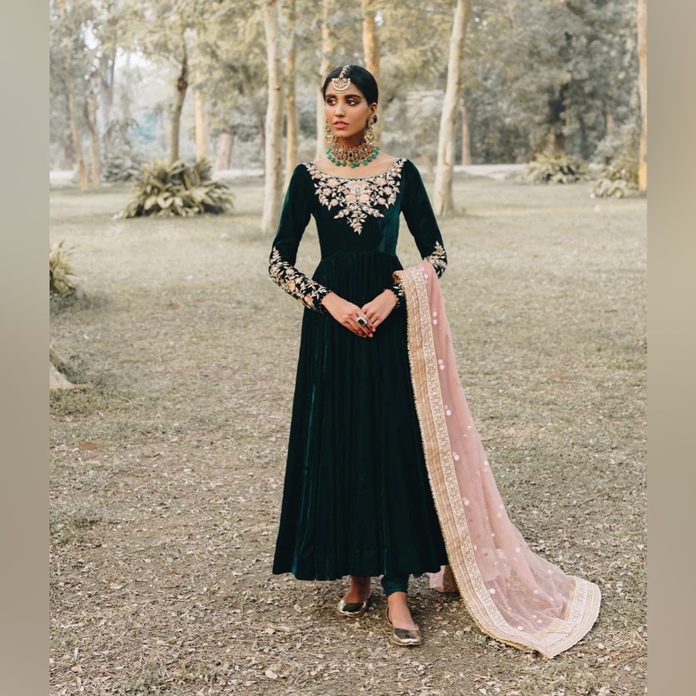 Faiza Saqlain Green Anarkali 3 piece dress - Zarlashta